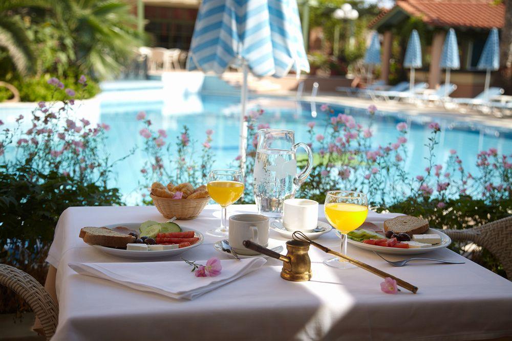 Amanda Hotel Karlovassi Ngoại thất bức ảnh